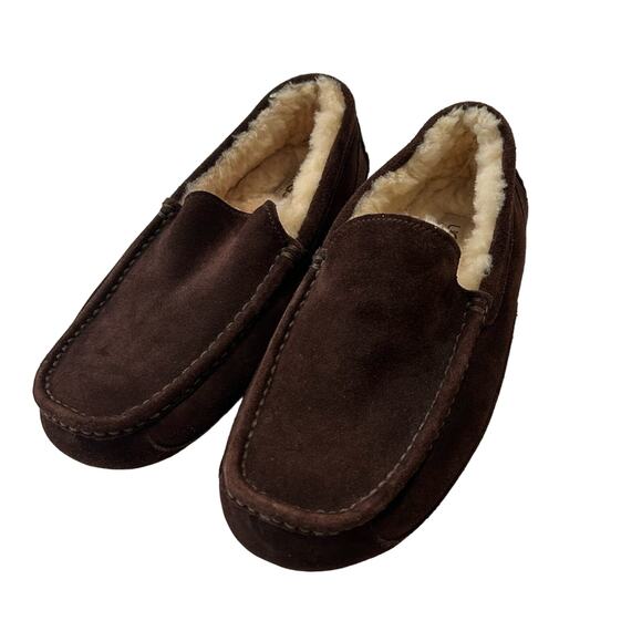 UGG Australia Mens Ascot Suede Closed Toe Slip on Slippers Brown  Size 10 - Picture 2 of 8